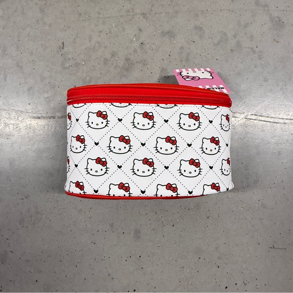 Hello Kitty Red Bow and White Lunch Bag